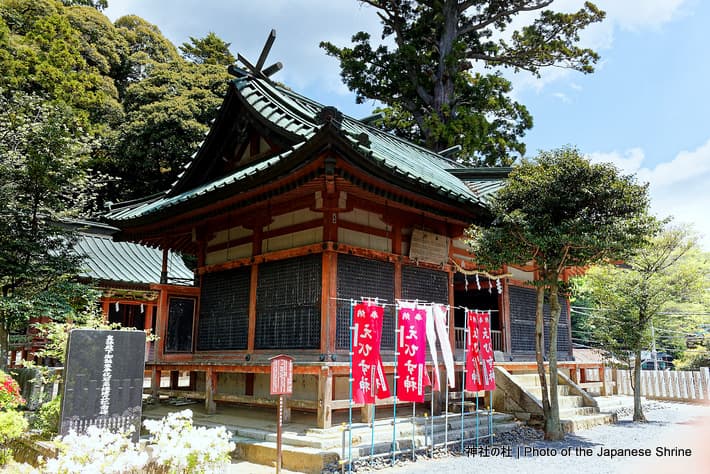 春日神社・日枝神社の拝殿