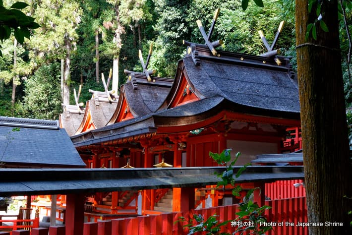 枚岡神社