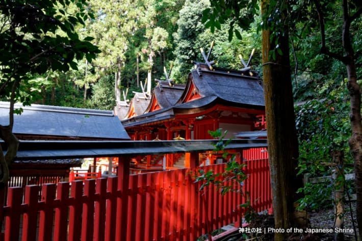 枚岡神社